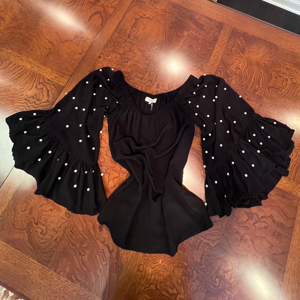 Entro Faux Pearl Embellished Flouncy Sleeve Top, Sz S